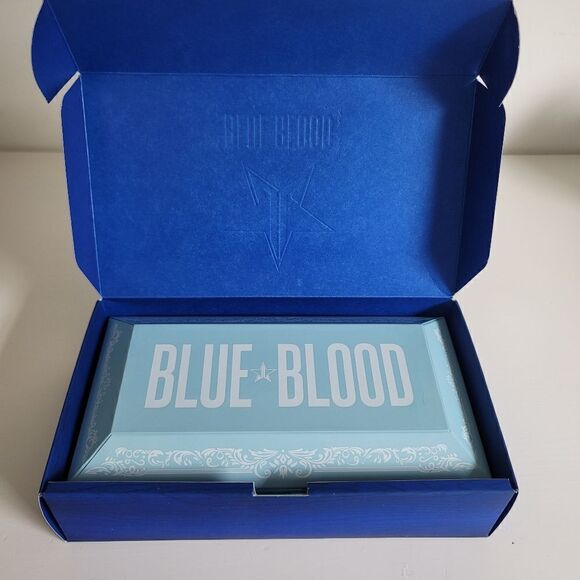 Jeffree Star cosmetics blue blood eyeshadow palette - Picture 4 of 8